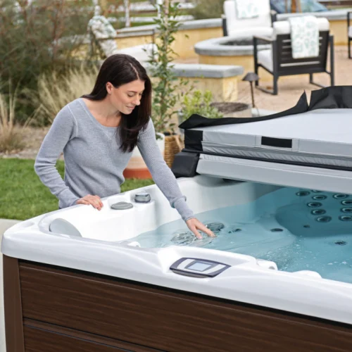 Hot_Tub_Sundance_Spas_880_Series_Optima_Seats_6-7_Smart_Tub_Install_787B3797-5000x3333-1857b35c-4024-415e-9bba-845fdc0d9e1a-1024x683